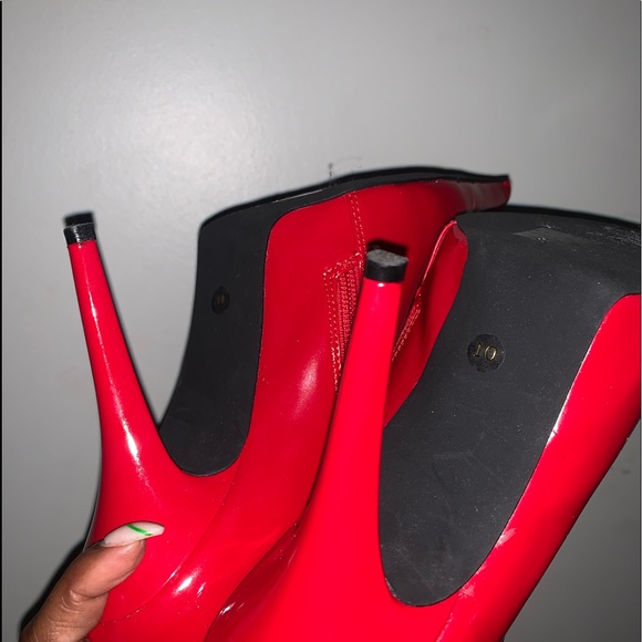 Red Pointed Toe Booties - Picture 4 of 10